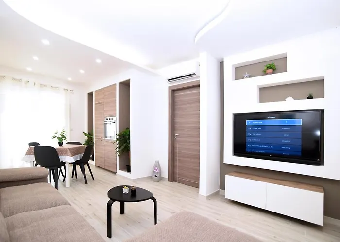 Residenza Oltremare بيسْكيتْشّي